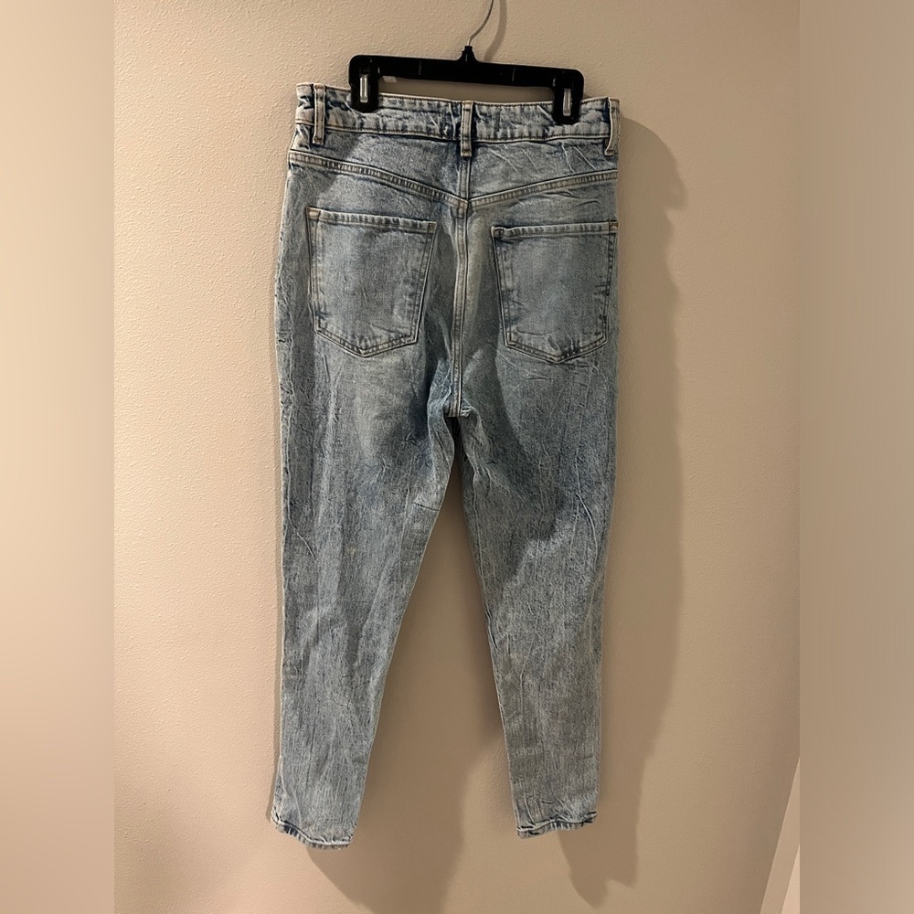 Free People We The Free Zuri Mom Button Fly Jeans Lived In Blue 27 OB1245649 - Picture 6 of 8